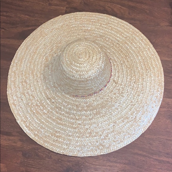 Last 1 ! Summer Wide Brim Straw Hats 👒 - NWOT - Picture 3 of 8